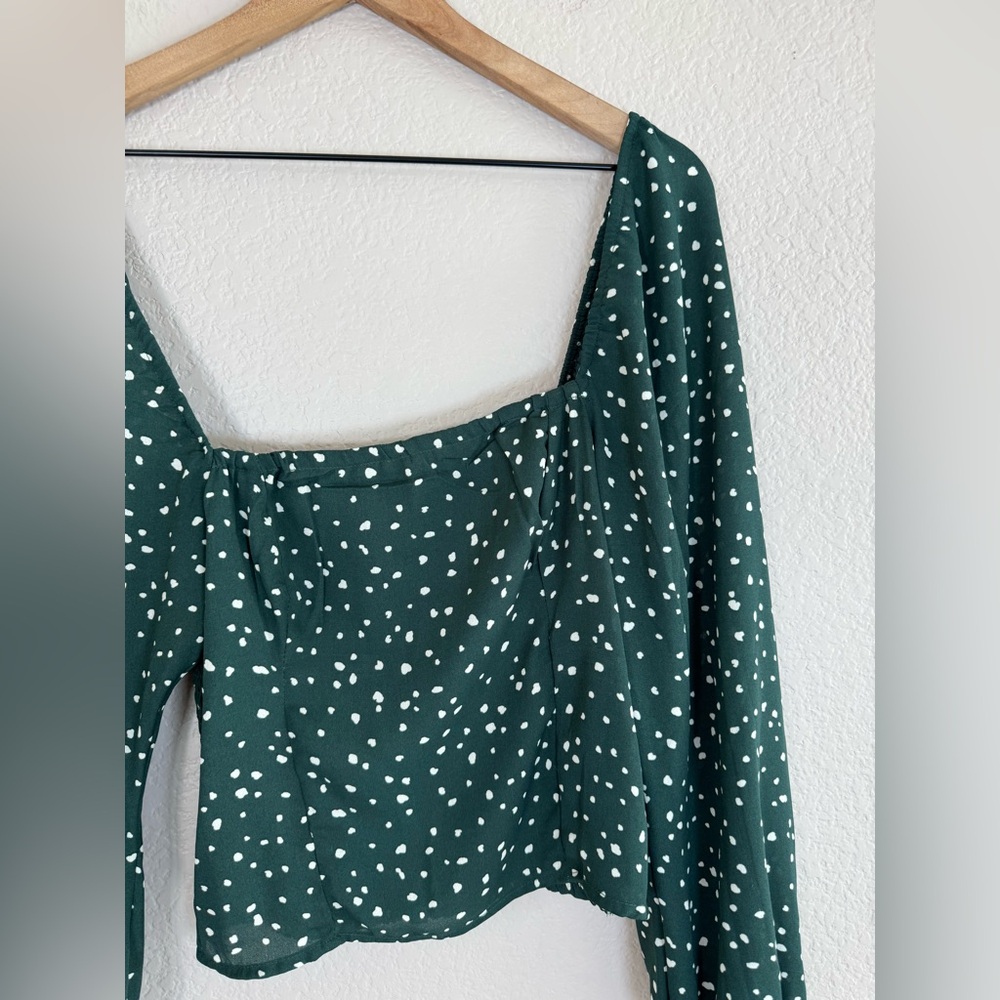 Abercrombie and Fitch AF Green White Polka Dot Long Sleeve Smocked Blouse Small - Picture 12 of 14